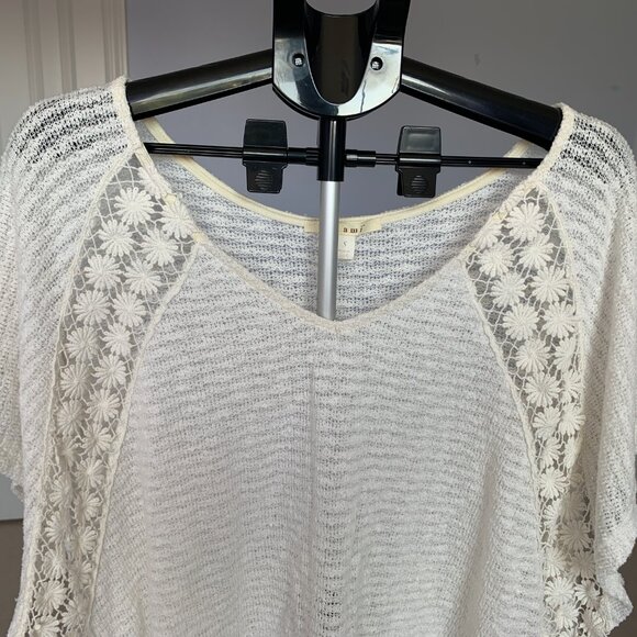 Maimi Boxy Tee Top Blouse Cream Beige Crochet Oversized Floral V neck Knit Sz S - Picture 2 of 10
